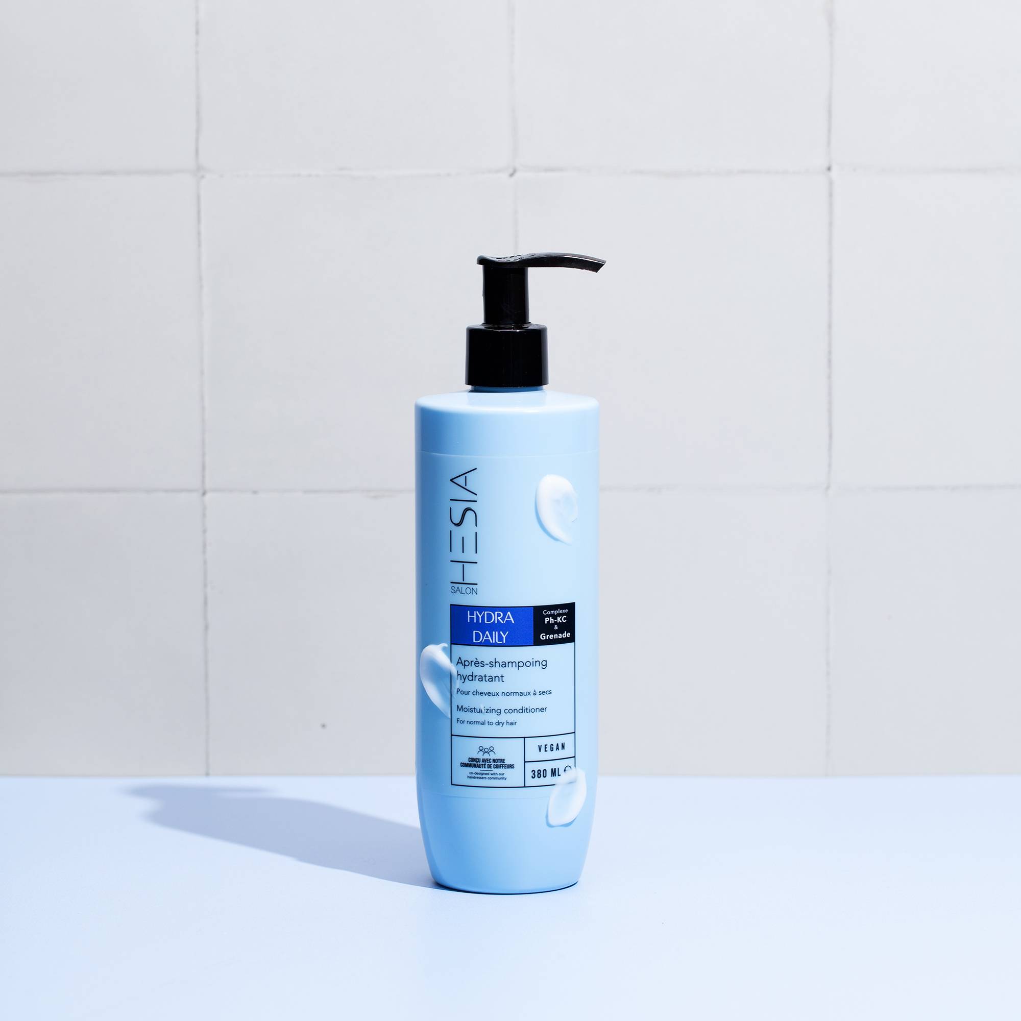 Après-shampoing hydratant Hydra Daily de la marque HESIA Salon Contenance 380ml - 3