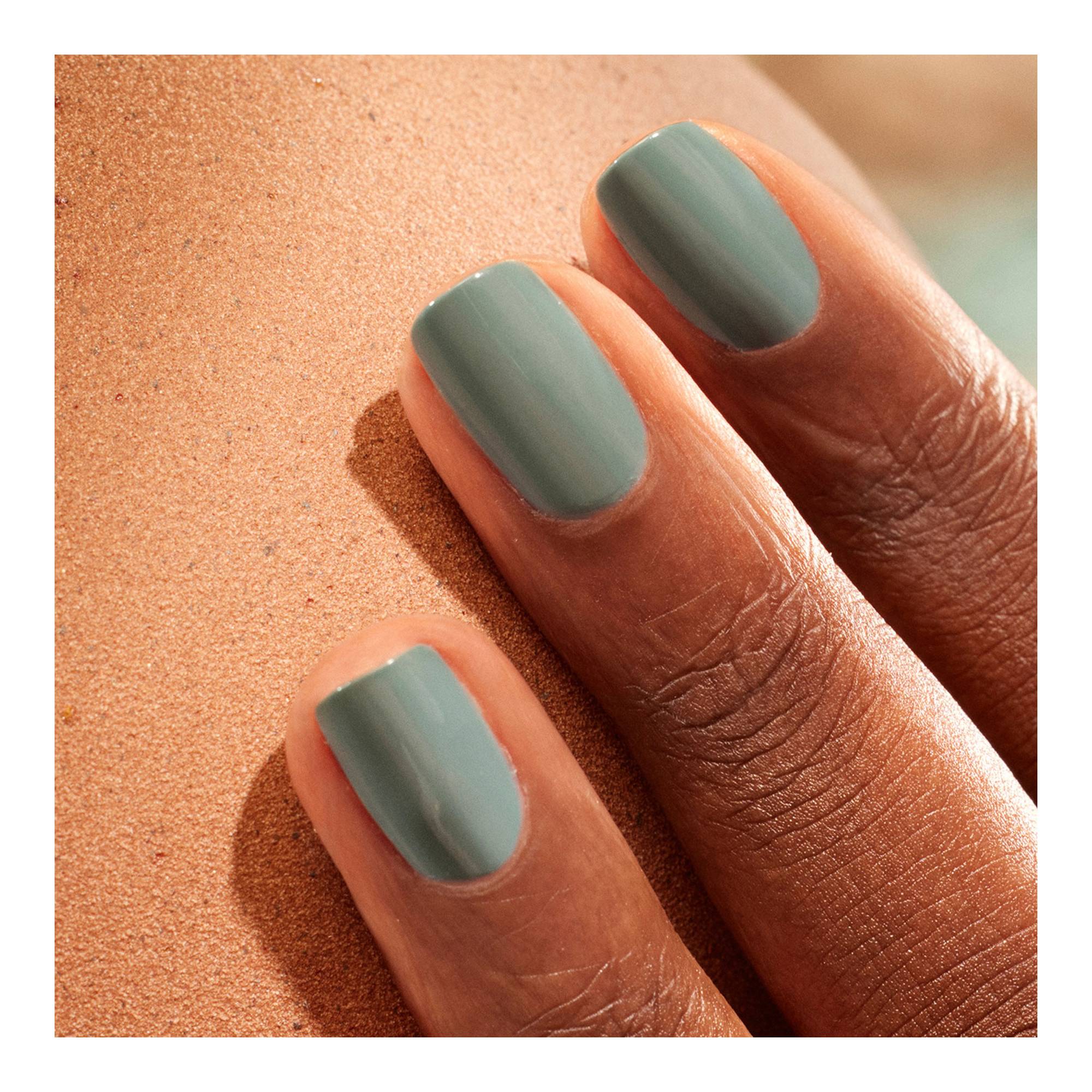 Vernis à ongles Green™ Sauge de la marque Manucurist Contenance 15ml - 4