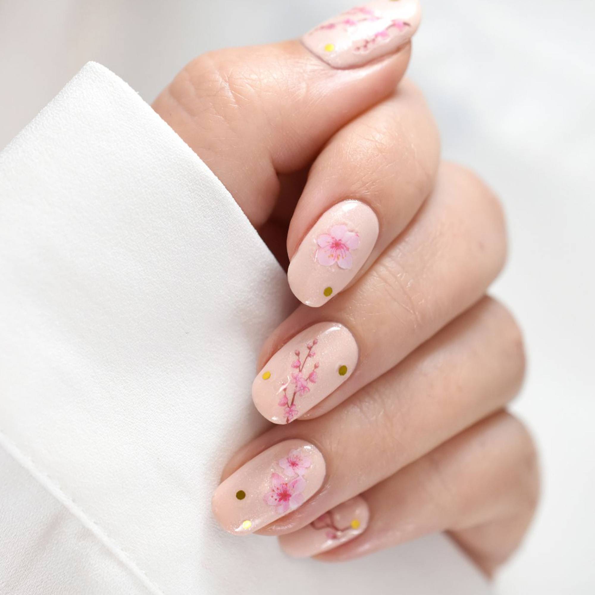 Décors adhésifs floraux pour ongles Sakura 1 de la marque Peggy Sage - 1